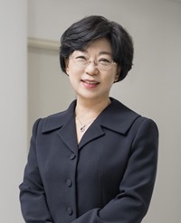 جانغ هيه-تشون مديرة معهد أبحاث الكيمتشي العالمي