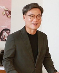 مدير المركز الثقافي الكوري في ألمانيا