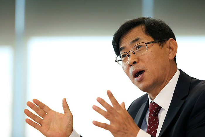 코리아넷에서 신현관 국립종자원장을 만나 종자산업의 현황과 국제협력에 대해 들어봤다 (사진: 전한 기자)
