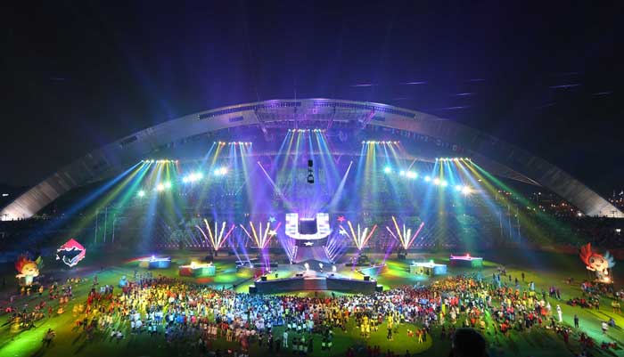 The closing ceremony of the 2015 Gwangju Summer Universiade is held at the main stadium in Gwangju on July 14. 