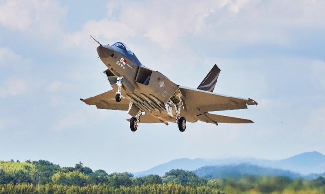 نجاح أول رحلة لكي إف 21...كوريا الدولة الثامنة على مستوى العالم لتصنيع المقاتلات الأسرع من الصوت