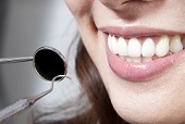 توسيع نطاق الرعاية الصحية الوطنية للأسنان لتشمل كبار السن