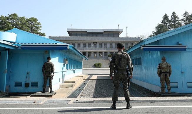 المراسل الفخري، على ضفاف المنطقة المنزوعة السلاح الكورية
