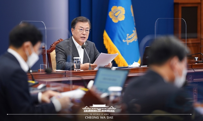 الرئيس مون: إنتاج كوريا الجنوبية للقاح نوفافيكس بدءا من اليوم..وتوفير 20 مليون وحدة لقاح حتى الربع الثالث من العام