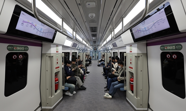 افتتاح خط القطار السريع العظيم ’جي تي إكس-أي‘...20 دقيقة من دونغتان إلى سوسيو