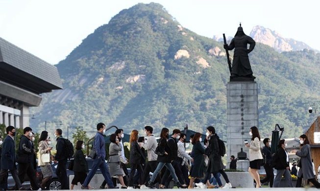 [عمود] كوريا الجنوبية تستجيب لكورونا بالديمقراطية والشعور بالانتماء للمجتمع