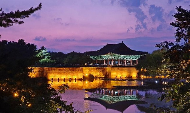 جناح ديرينغوون وقصر دونغغونغ وبركة وولجي على قائمة نجوم السياحة الكورية لعام 2023