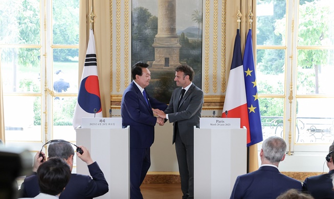 الرئيس يون فرنسا صديقة قديمة لكوريا الجنوبية