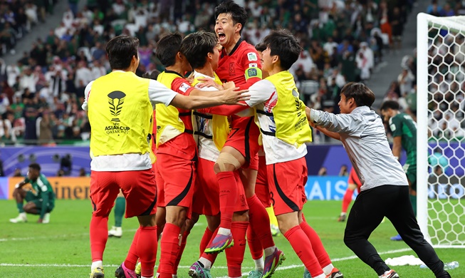 كوريا تقصي السعودية وتواجه أستراليا في ربع نهائي كأس آسيا