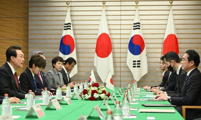 اليابان ترفع قيود التصدير عن أشباه الموصلات إلى كوريا الجنوبية...كوريا الجنوبية تسحب الشكوى المقدمة لمنظمة التجارة العالمية