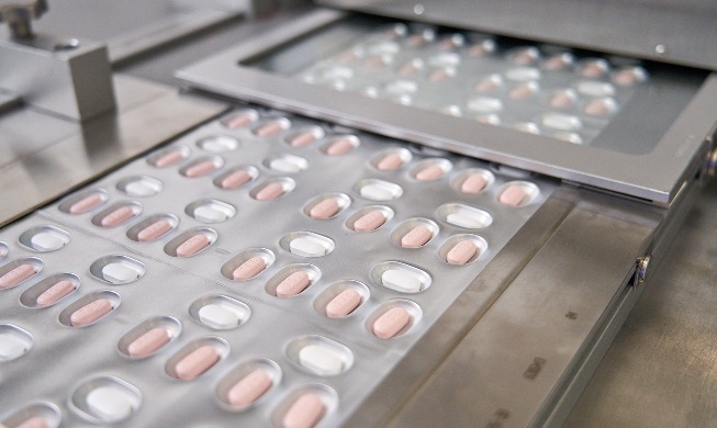 الحكومة الكورية توقع صفقة إضافية لشراء ما يكفي من الأقراص المضادة لكورونا لعلاج 400 ألف شخص