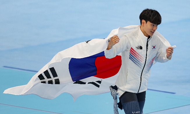 المتزلج السريع كيم مين-سوك يفوز بالميدالية البرونزية للمرة الثانية على التوالي في أولمبياد بكين ...