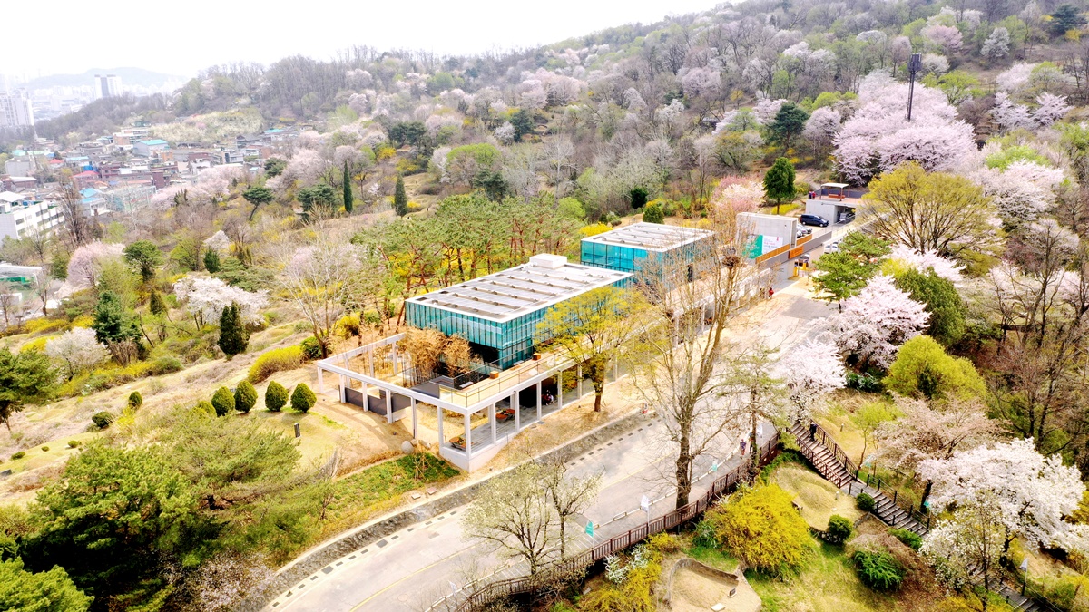 المعرض الخاص &rsquo;صندوق ذاكرة الحكومة المؤقتة لجمهورية كوريا&lsquo; يُقام في منتزه مانغ-وو للتاريخ والثقافة في منطقة جونغنانغ-غو في سيئول، وذلك بمناسبة الذكرى الـ107 لتأسيس الحكومة في المنفى. (الصورة من منتزه مانغ-وو للتاريخ والثقافة)