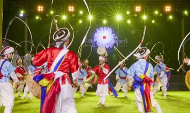 مهرجان ليالي النجوم في جبل أوميُون