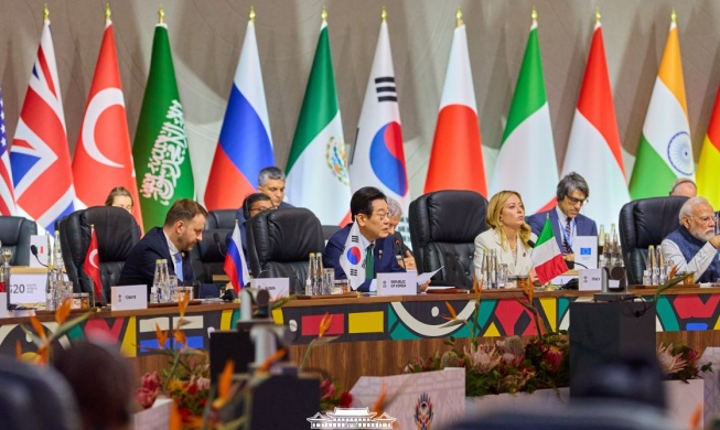 [حصاد 2025] ② دبلوماسيةٌ اهتزّت ثم استقرّت على قاعدة صلبة ... كوريا الجنوبية تستعيد مكانتها كدولة محورية على الساحة