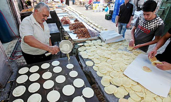 بين مصر وكوريا حلويات نعشقها (المراسلة الفخرية)