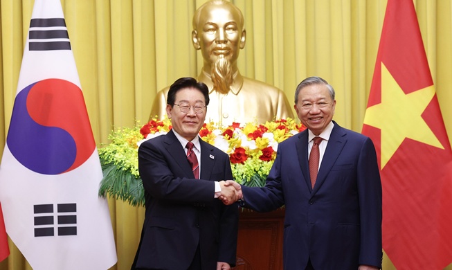 كوريا وفيتنام تتفقان على تعزيز التعاون في مجالات الطاقة والبنية التحتية وسلاسل الإمداد