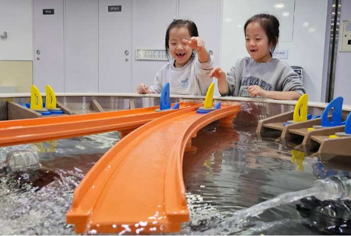 يوم الطفل العالمي