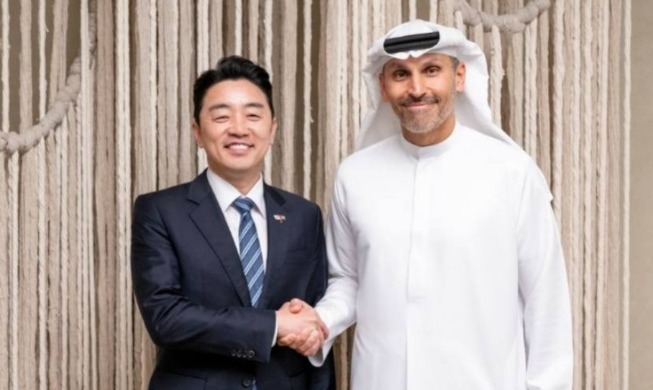كوريا والإمارات تتفقان على تنفيذ مشاريع تعاون استثماري بقيمة تزيد عن 65 مليار دولار أمريكي