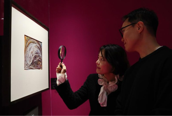 معرض ’غانغنيونغ: تكنولوجيا الروح‘