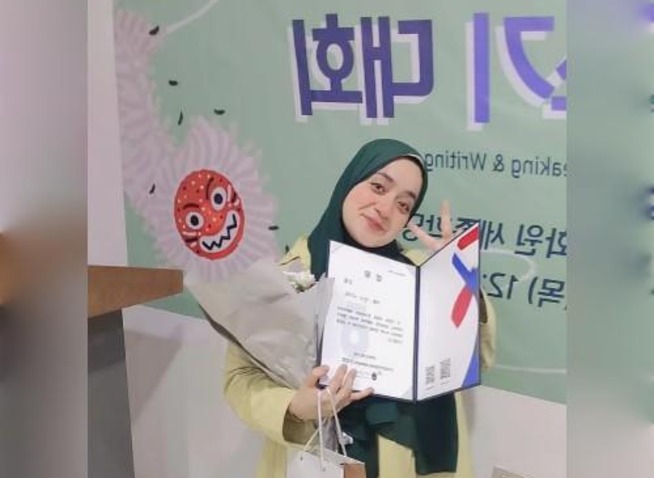 من الإصرار إلى النجاح: تجربة منه ناصف في مسابقة التحدث بالكورية (المراسلة الفخرية)