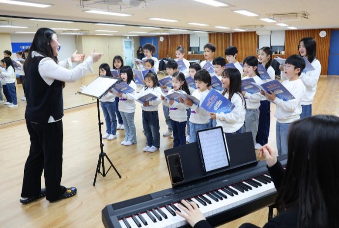 جوقة ووري متعددة الثقافات للأطفال