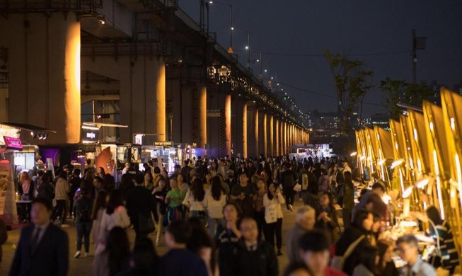عودة المهرجانات إلى سيئول...افتتاح مهرجان ضوء قمر نهر الهان الليلي ابتداءا من 26 أغسطس
