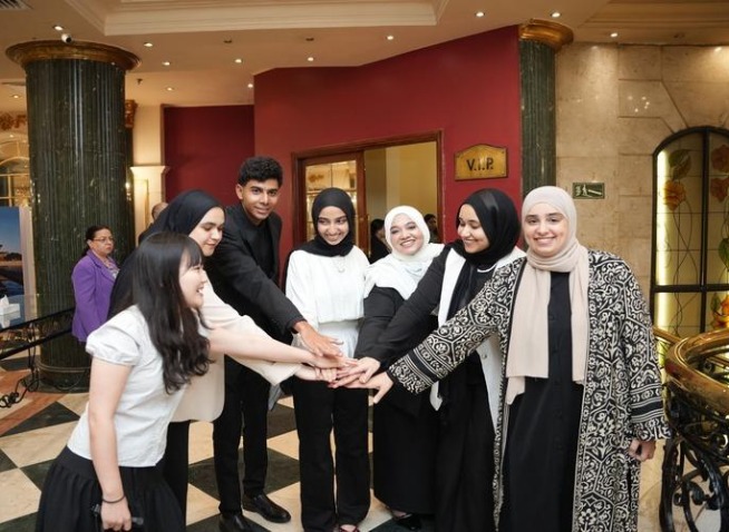  حوار مع أعضاء فريق معهد سيجونغ بمصر عن حملتهم للتوعية بالأبجدية الكورية «هانغل» في شوارع القاهرة السياحية (المراسلة الفخرية)