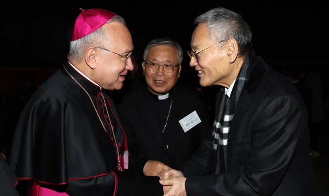 وزير الثقافة يو إن-تشون يزور إيطاليا بمناسبة الذكرى الـ60 لتأسيس العلاقات الدبلوماسية بين كوريا الجنوبية والفاتيكان