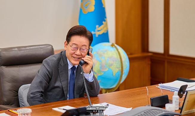 الرئيس لي يبحث مع رئيس وزراء نيوزيلندا أوضاع الشرق الأوسط