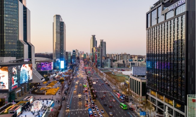 كوريا تتقدم 6 مراتب في التنافسية العالمية وتحتل المركز الـ21 عالمياً... والثانية ضمن «نادي الـ30-50»