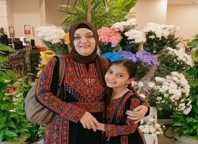 كيف نصبتني طفلتي (11 عاماً) مراسلة فخرية لكوريا نت؟ (المراسلة الفخرية)