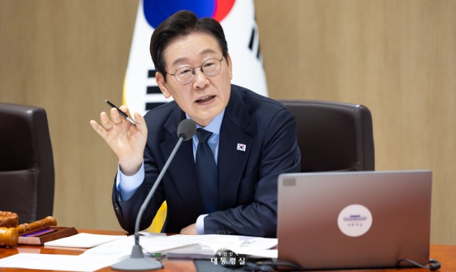 الرئيس يدعو إلى معاقبة المتورطين في نشر خطاب الكراهية والمعلومات المضللة بشكل صارم