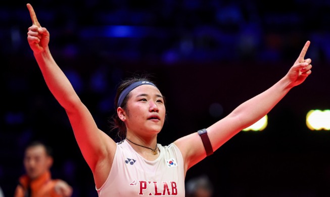 آن ساي-يونغ تكتب تاريخًا جديدًا في الريشة الطائرة بتحقيقها 11 لقبًا هذا الموسم… والرئيس لي يوجّه برقية تهنئة