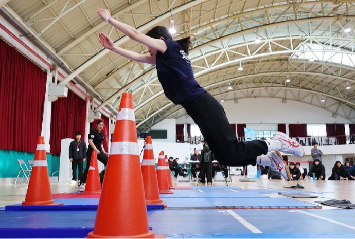 اختبار بدني للانضمام لهيئة الإطفاء