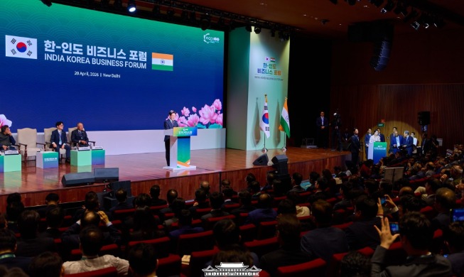 كوريا والهند تعززان التعاون في الصناعات المتقدمة وتوقعان 20 مذكرة...