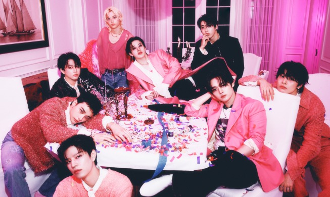 ستراي كيدز تتصدر قائمة بيلبورد 200 للألبومات للمرة الثامنة