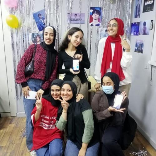 الصورة تظهر أعضاء فريق 'إنهايبن إيجيبت' (الصورة من أمل بدر)