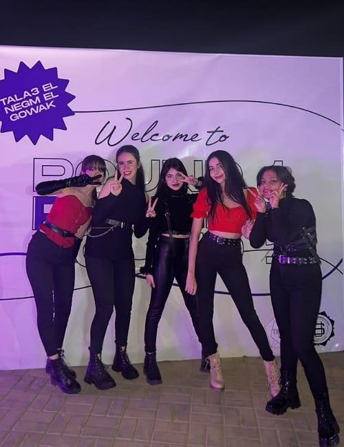 تظهر الصورة أعضاء فريق أديلفا في إيه يو سي تالنت شو راوند2 في الجامعة الأمريكية. (الصورة من مودة علاء الدين قائدة فريق أديلفا)