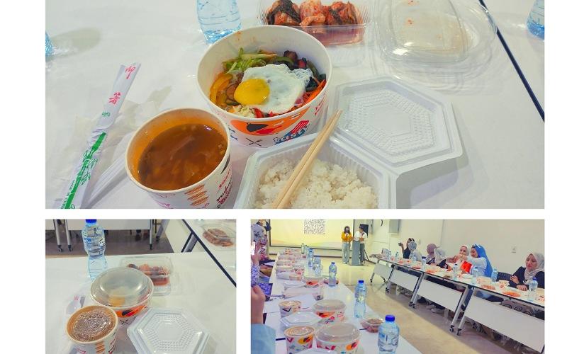 الصورة توضح الطعام الذي قدمه لنا المركز الثقافي الكوري والمصنوع بايادي كورية.