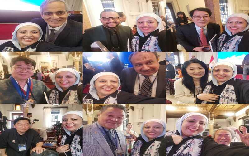 صوري مع الضيوف بالترتيب من أعلى اليمين البورفيسور ’لي داي-يونغ، دكتور ’مازن الغرباوي‘، دكتور ’سيف الله أبو النجا‘، السيدة ’سون إين-أوك‘، دكتور ’هشام ابراهيم‘، البروفيسور ’هان يونغ-غن‘، البروفيسور ’تشو كانغ-هون‘، البروفيسور ’كيم سي-موك‘، والسيد ’يو جاي-هون‘ - الصور والتصميم من أمنيه امير
