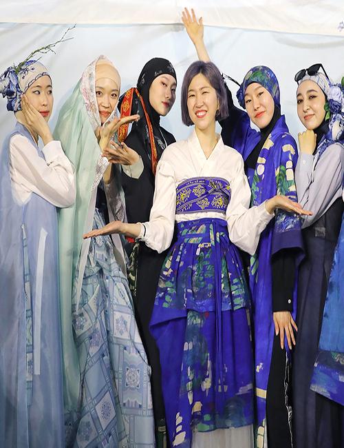 عرض أزياء ’سلام سيئول‘ من ’ليسل‘. (الصورة من ’ليسل‘ وتم أخذ الإذن باستخدامها)