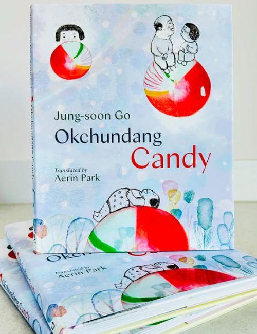 نسخ مطبوعة من قصة حلوى أوكشوندانغ. (الصورة من غو جونج سون وتم أخذ الإذن لاستخدامها)