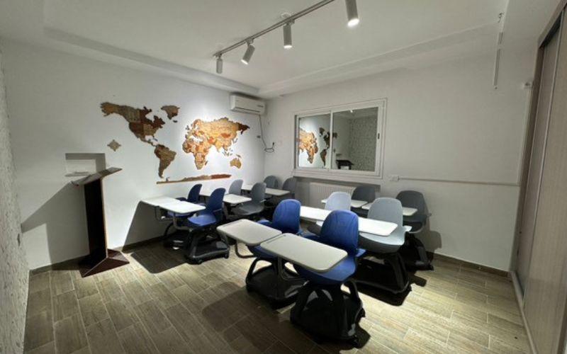 صورة من داخل صف اللغة في معهد الملك سيجونغ بتونس. (الصورة من معهد الملك سيجونغ بتونس وتم أخذ الإذن باستخدامها)