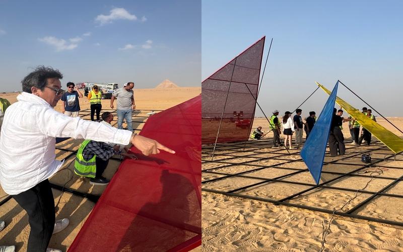 توضح الصورة الفنان الكوري جي بارك من تجهيزات معرض «إلى الأبد هو الآن» في أهرامات الجيزة. (الصورة من جي بارك وإنارت، وتم أخذ الإذن لنشرها.)