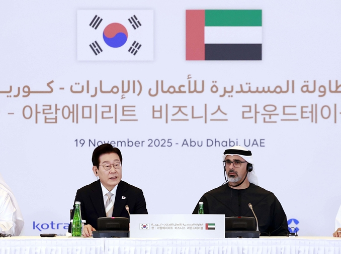 الرئيس لي يتعهد بتعزيز الشراكة مع الإمارات في مجالات الطاقة والدفاع والذكاء الاصطناعي