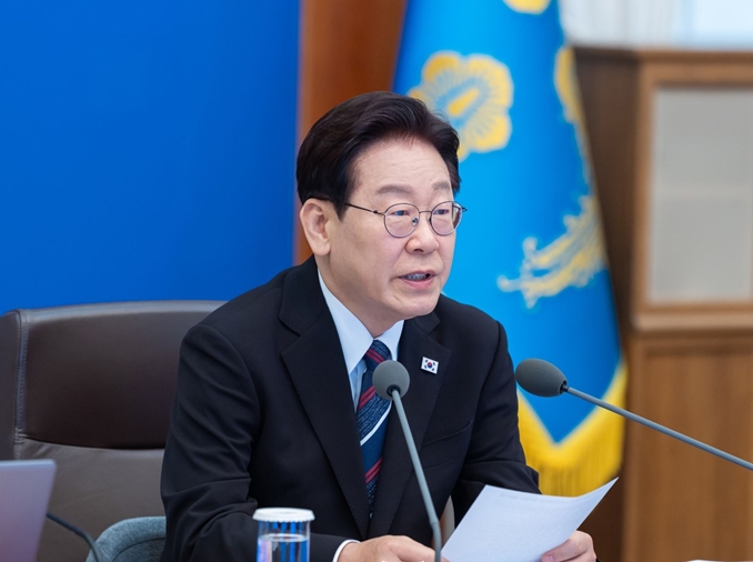 الرئيس لي يشارك في ’قمة سلامة الملاحة في مضيق هرمز‘ لبحث تعزيز التضامن الدولي