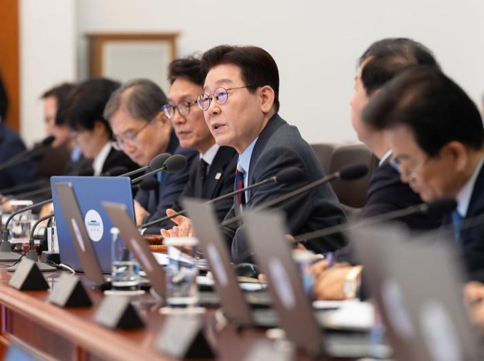 الرئيس لي يأمر بتنفيذ حزمة مساعدات مالية بقيمة 100 تريليون وون على وجه السرعة وسط تفاقم أزمة الشرق الأوسط